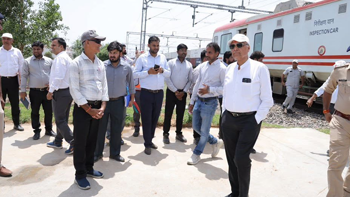DFCCIL MD visits Rewari–New Dabla section